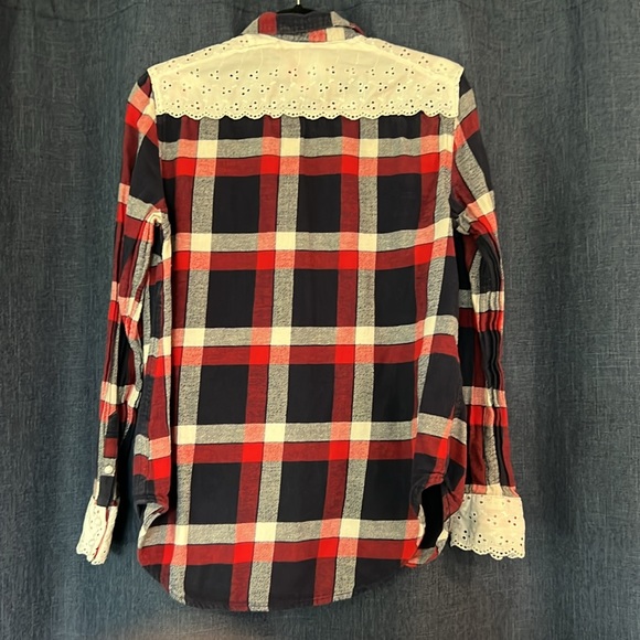 Custom flannel size medium - Picture 4 of 5